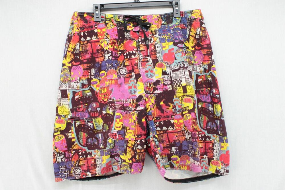 Vintage Lost Enterprises Board Shorts Mens 36 Graphic Masters of Mayhem Swim